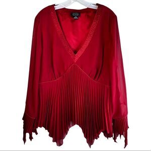 Michelle Antonelli Woman Beaded Top with‎ Pleats